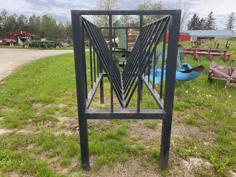 Hay/Forage/Livestock  Horse Cattle Feeder Photo